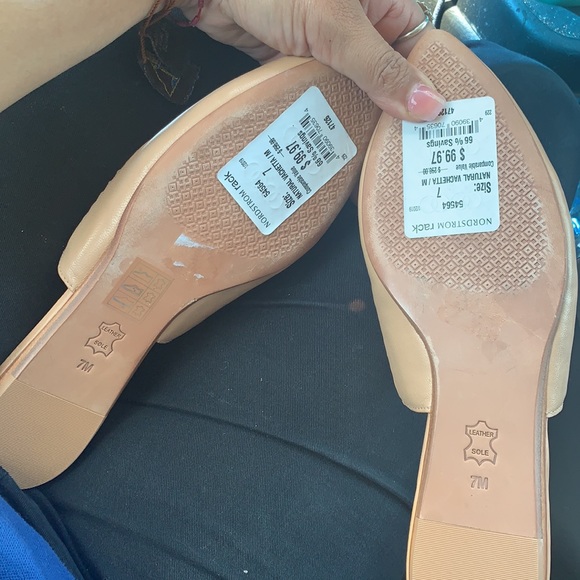 COPY - COPY - Beautiful leather Tory Burch Flats - Picture 4 of 4